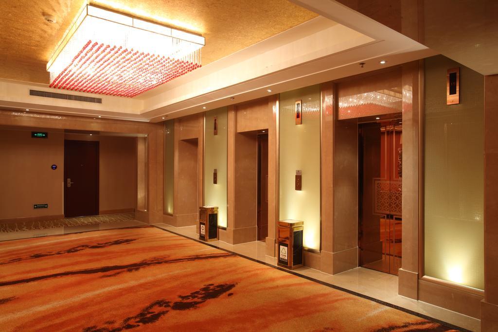 Beijing Wuhuan Hotel Exterior foto